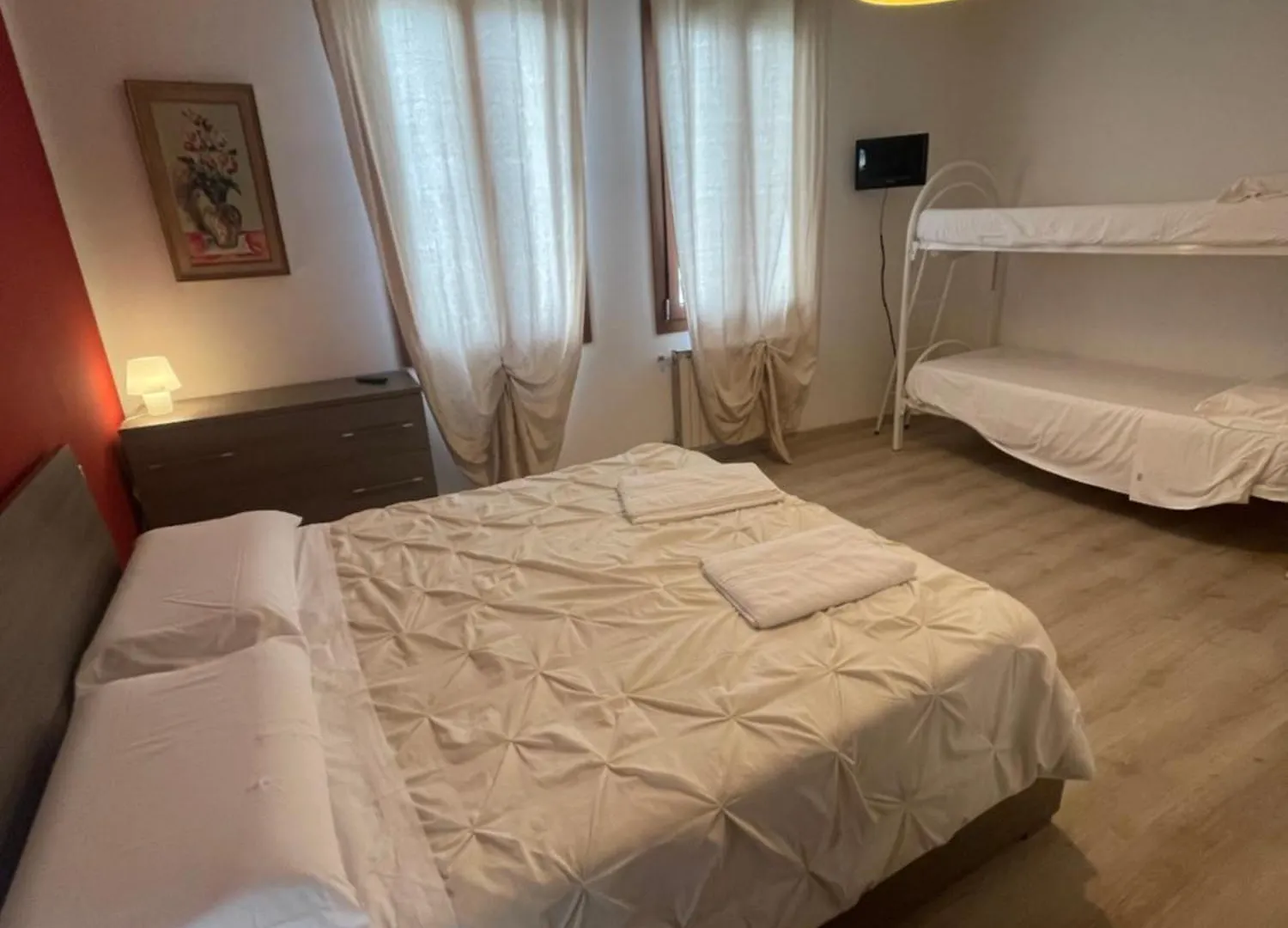Venice Fabulous Canal View Apartment