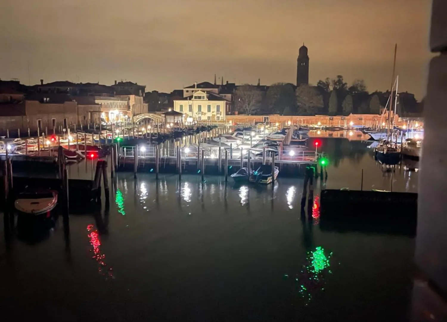 Venice Fabulous Canal View Apartment