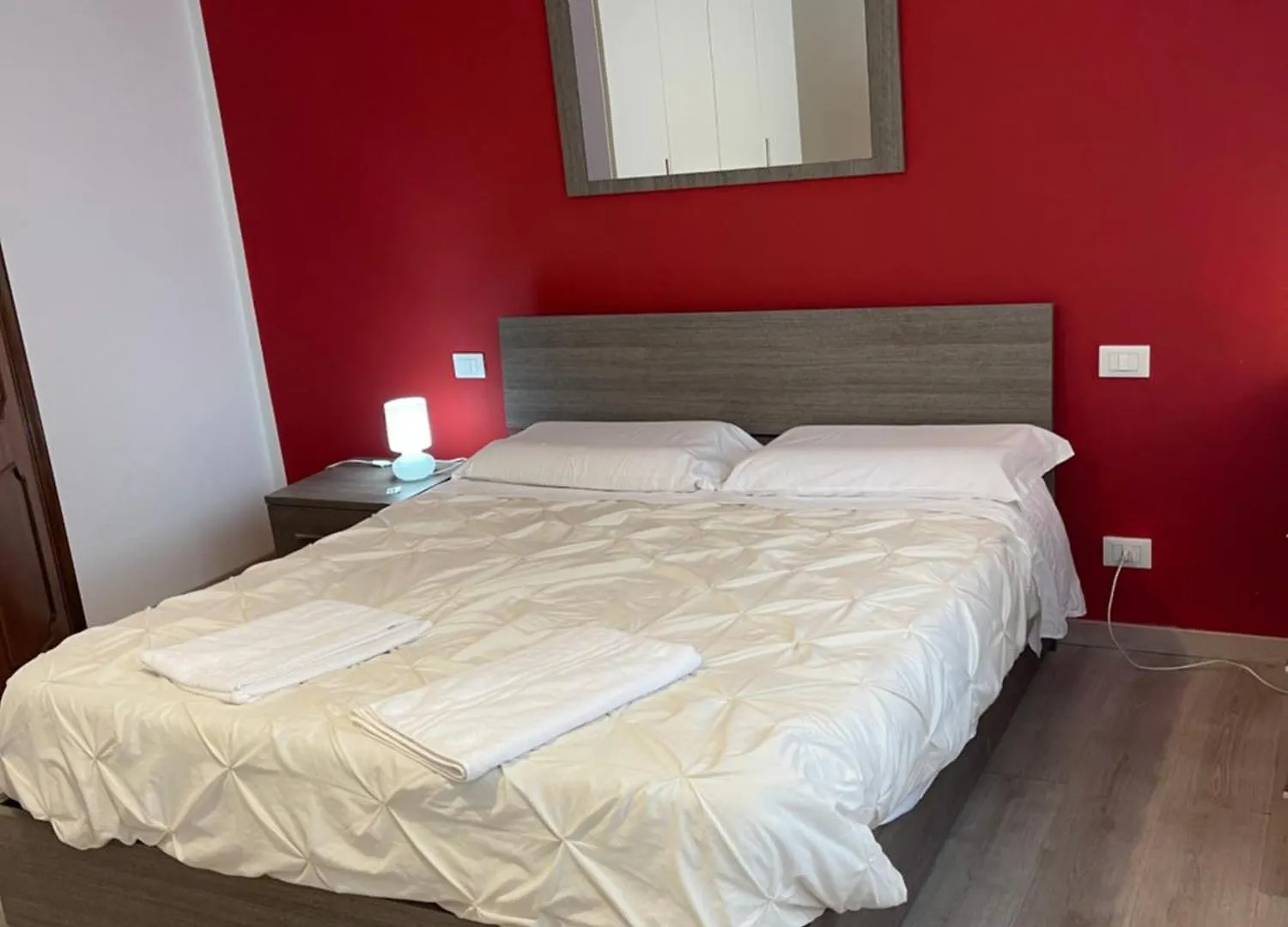 Venice Fabulous Canal View Apartment イタリア